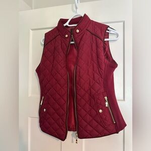 ACTIVE USA | Burgundy Quilted Zipper Vest